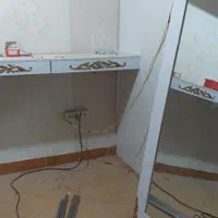 قفسه پوشاک