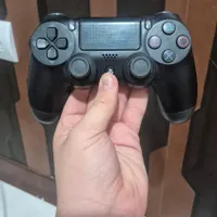 دو عدد دسته بسیار تمیز ps4