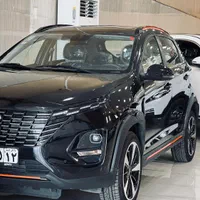 ام‌وی‌ام X33 Cross (اومودا C3)، مدل ۱۴۰۴