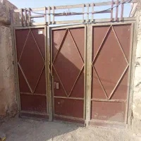 تعدادی درب و پنجره|مصالح و تجهیزات ساختمان|زابل, |دیوار