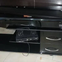 میز تلوزیون شیشه ای