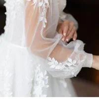لباس عروس در منزل