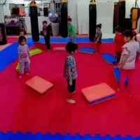 ژیمناستیک و ورزش تخصصی کودکان