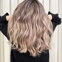 مدل رنگ و لایت