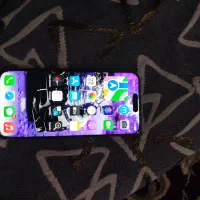 آیفون 16|موبایل|نیمروز, |دیوار