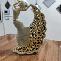 ظرف و مجسمه طلایی|مجسمه، تندیس، ماکت|اهواز, سپیدار|دیوار