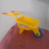 عروسک. اسباب بازی