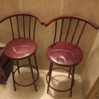 دو عدد صندلی پایه بلند به فروش می رسد|صندلی و نیمکت|تهران, آزادشهر|دیوار