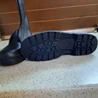 لباس، کفش کار پوتین فرمها اورکت سربازی کوله پشتی