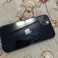 بسیار سالم و تمیز فقط یک نقطه ریز زیره گوشی داره