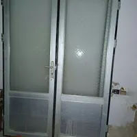در المینیومی
