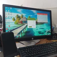 کارشناس خانم جهت خدمات کامپیوتری