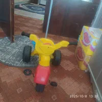 سه چرخ نوه هست تعویض میکنم یانردبان (چهارپایه)