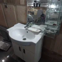 روشویی کابین دار به همراه آیینه