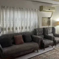 مبل ۷نفره رنگ طوسی به همراه میز