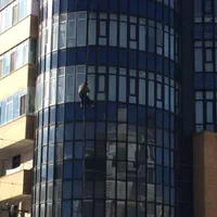 کار در ارتفاع باطناب پیچ رولپلاک آببندی شستشونما|خدمات پیشه و مهارت|زنجان, |دیوار