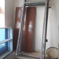 یک لنگه و درب در ابعاد96×250 راست و یک کوم تنها