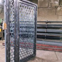 تولید انواع درب های ورودی و درب های حیاطی