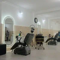 تجهیزات آرایشگاهی( صندلی اصلاح سرشور ترولی آینه )|آرایشگاه و سالن‌های زیبایی|سنندج, |دیوار