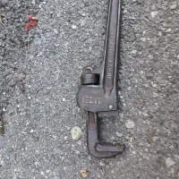 اچار لوله گیر شلاقی