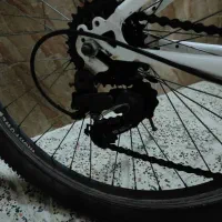 دوچرخه ۲۶|دوچرخه، اسکیت، اسکوتر|قدس, شهر‌قدس|دیوار