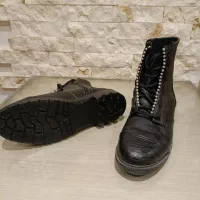 پوتین دخترانه|کیف، کفش، کمربند|میانه, |دیوار