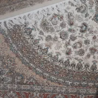 فرش ۹متری ۱۲۰۰شانه کرم رنگ درحد نو