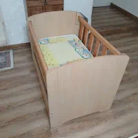 گهواره متحرک نوزاد بهمراه تشک