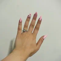 کاشت ناخن تخفیفی