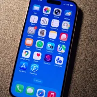 آیفون 15 نرمال