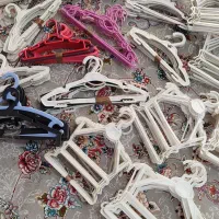 چوب لباسی|بندرخت و رخت‌آویز|مرودشت, بیست متری بیمارستان|دیوار