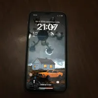 اپل iPhone 11 با حافظهٔ ۶۴ گیگابایت