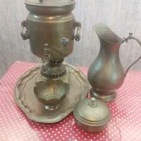 سماور ذغالی و ست قدیمی برنجی