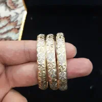 ۳۲گرم(یازده تومن)|جواهرات|قم, چهل درخت‎|دیوار