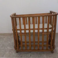 تخت نوزاد