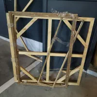 تعدادی قاب عکس چوبی دست دوم