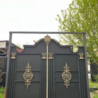 درب نئوکلاسیک شمالی