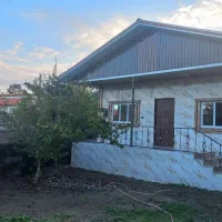 فروش ویلا بنا ۸۰ متر و زمین ۲۰۰ نزدیک ساحل گیسوم