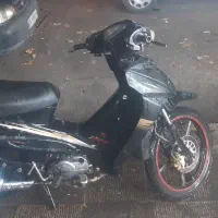 موتور سیکلت آوا