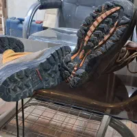 کفش کوهنوردی ضد آب سالامون و لاکر اصل اصل اصل