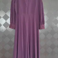 پیراهن بلند مجلسی|لباس|مهاجران, |دیوار