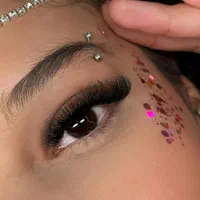 انواع اکستنشن مژه (کلاسیک.اسپایک.والیوم.مگاوالیوم|خدمات آرایشگری و زیبایی|همدان, |دیوار