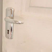 درب چوبی|مصالح و تجهیزات ساختمان|اصفهان, شهرک کوثر|دیوار