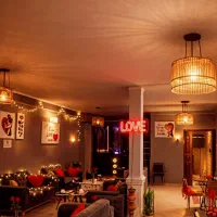 اجاره سالن کافه برای تولد و دورهمی