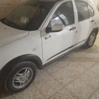 کوییکR ۱۴۰۰ سفید مشکی