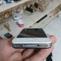 ایفون 4s