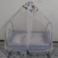 تخت گهواره ای و روروئک بچه