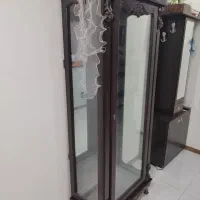 بوفه به رنگ قهوه ای سوخته|بوفه، ویترین، کنسول|فردیس, منظریه|دیوار