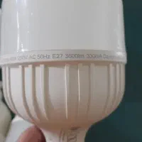 تعدادی لامپ در حد صفر|لامپ و چراغ|اسکو, |دیوار