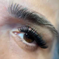 کاشت مژه تخصصی|خدمات آرایشگری و زیبایی|بندر انزلی, آخرخط|دیوار